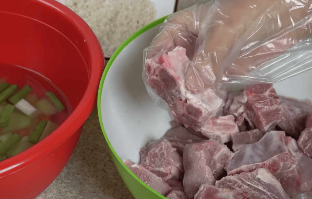 Wrapping with Banana Leaves: Techniques and Tips