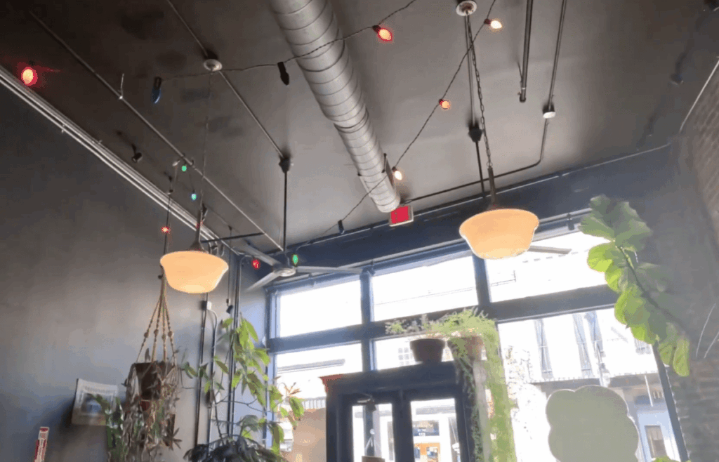 Ambiance and Local Vibes at the Restaurant