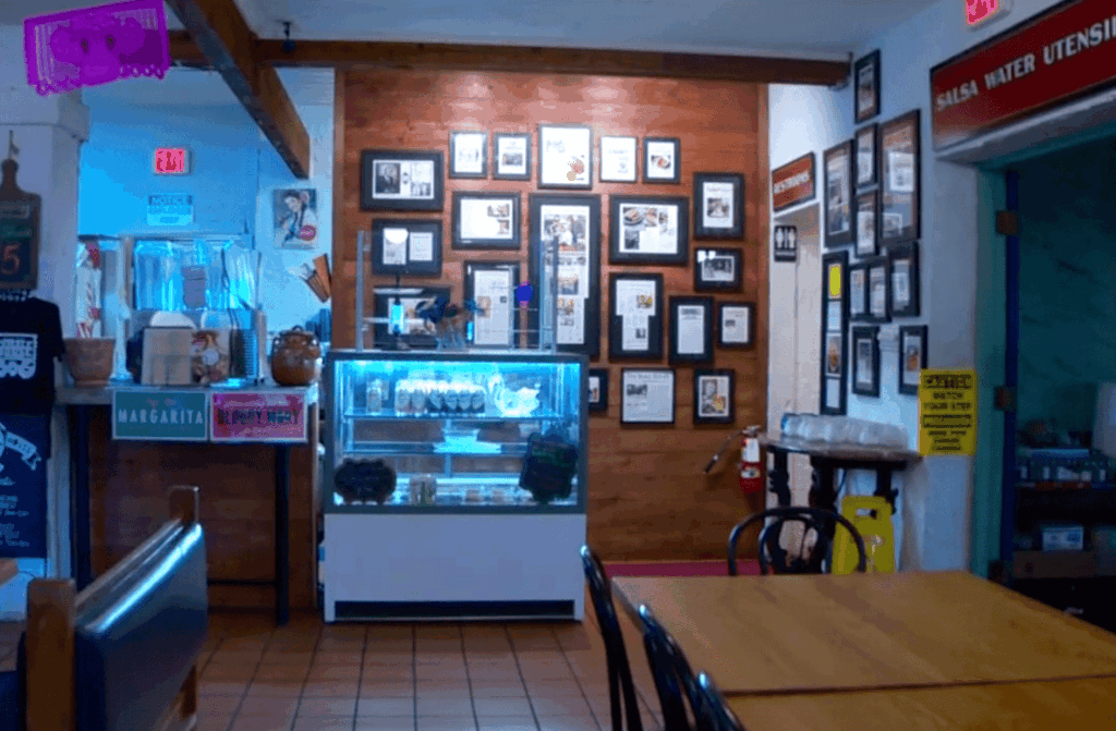 Service, Atmosphere, and Customer Experiences
